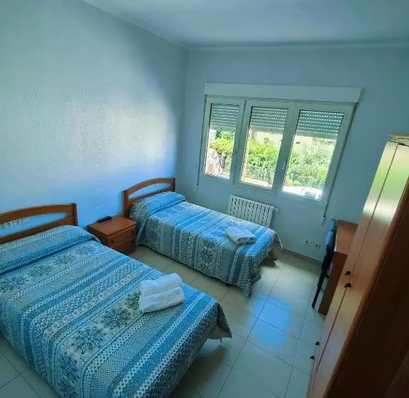 فندق Hostal Monteclaro