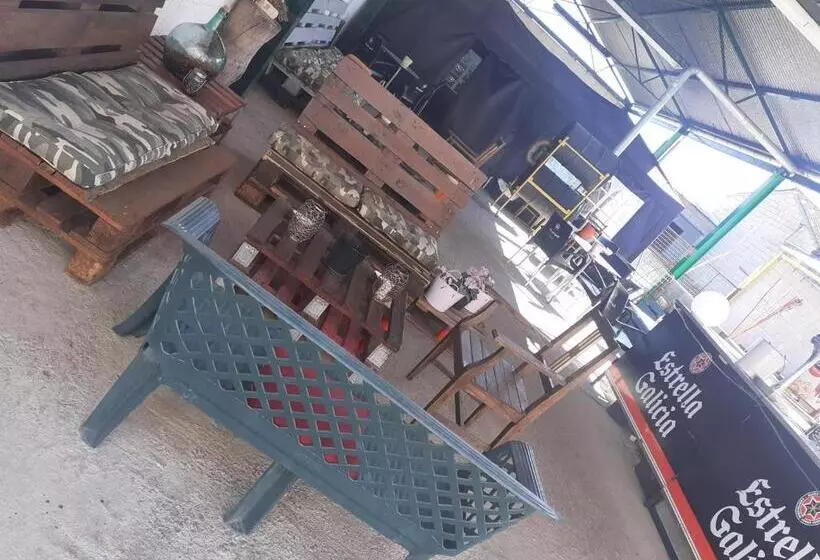 فندق Hostal Monteclaro