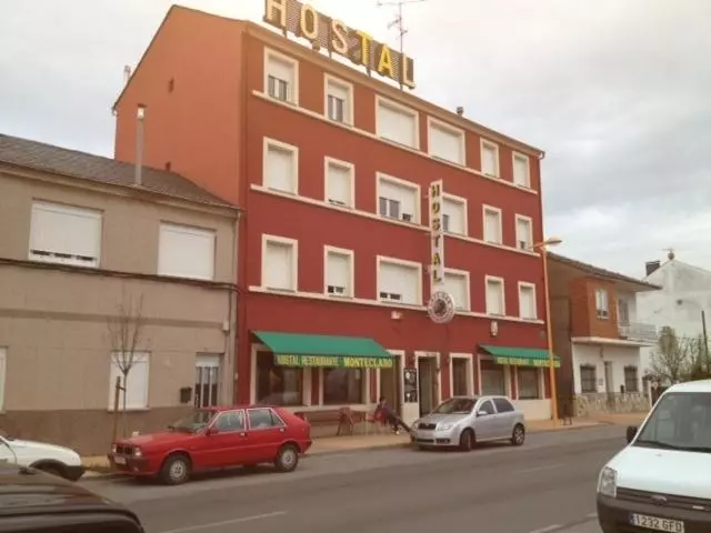 فندق Hostal Monteclaro
