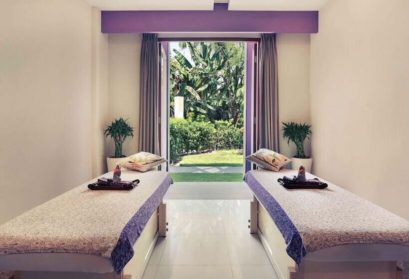 בית מלון כפרי Mercure Bali Nusa Dua