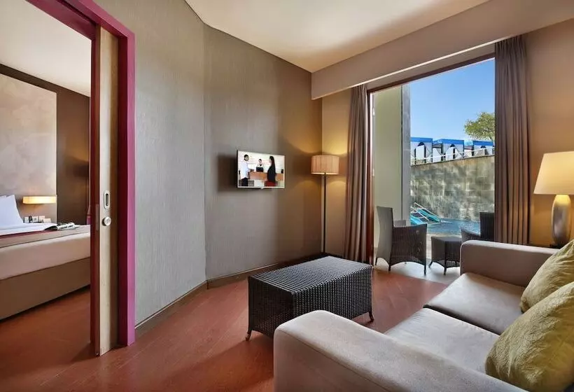 Отель Mercure Bali Nusa Dua