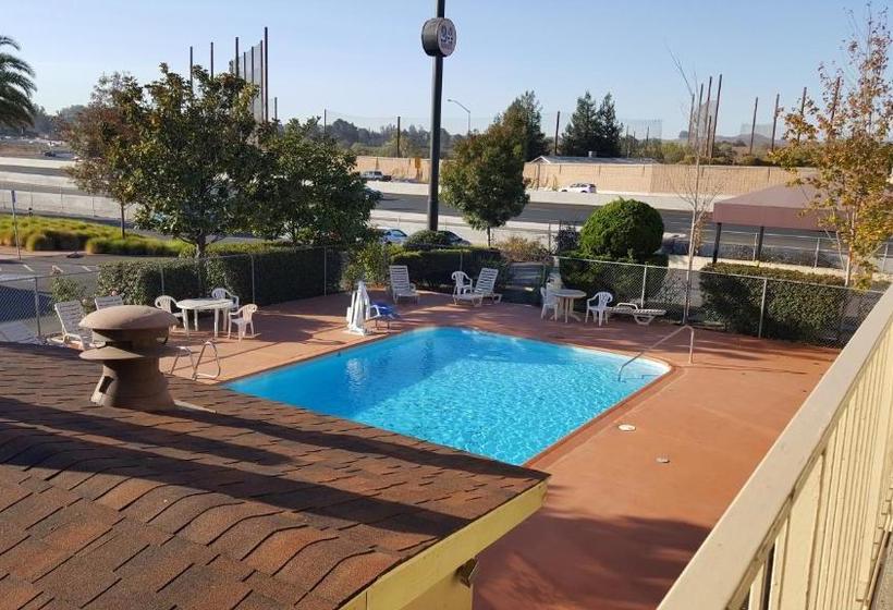 Отель Americas Best Value Inn Petaluma
