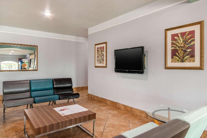 בית מלון כפרי Quality Inn & Suites At The Outlets Mercedes Weslaco