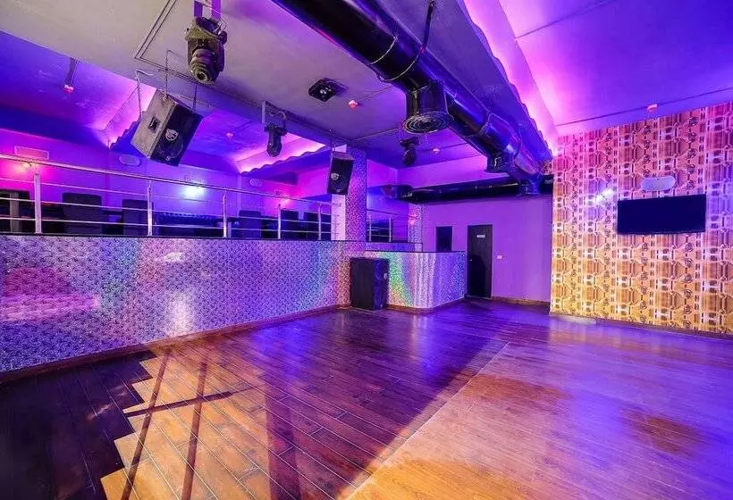 בית מלון כפרי Royal Sarovar Portico Siliguri