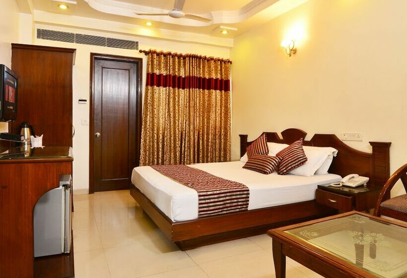 בית מלון כפרי Shipra International