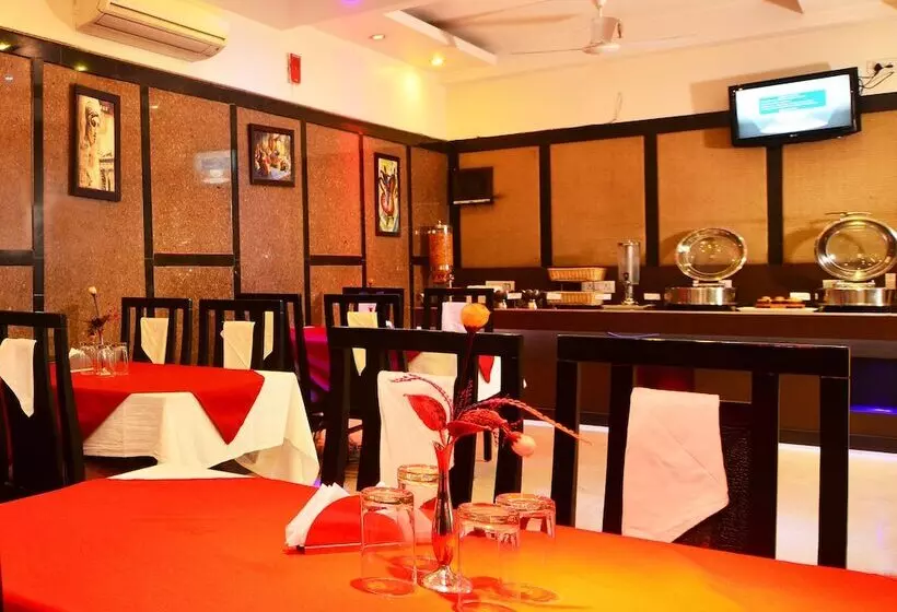 호텔 Shipra International