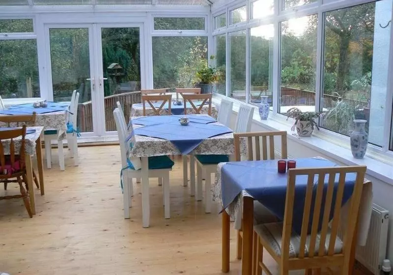 Отель The Cammarch