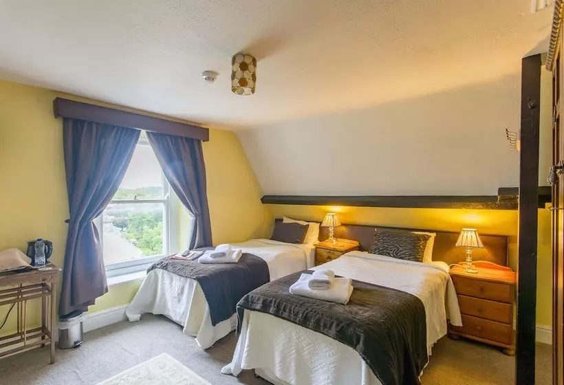 Отель The Cammarch