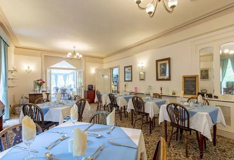 Отель The Cammarch