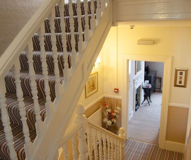 فندق The Langtons Bed & Breakfast