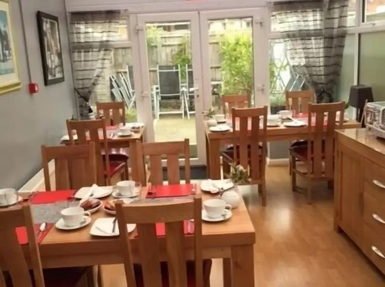 בית מלון כפרי The Langtons Bed & Breakfast