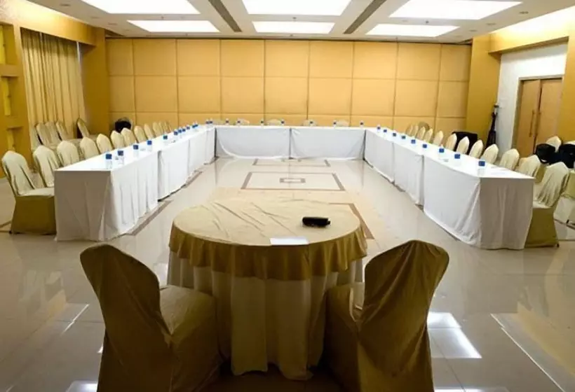 Отель United 21