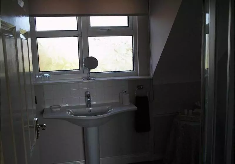 Roseville Bed & Breakfast