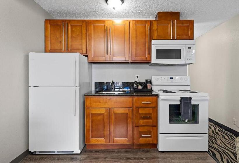 Astoria Rivershore Motel