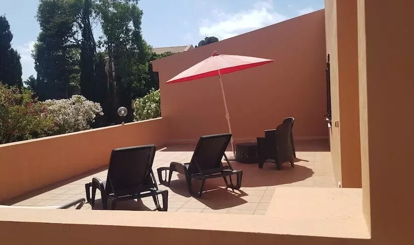 Gravina Resort & Apartments