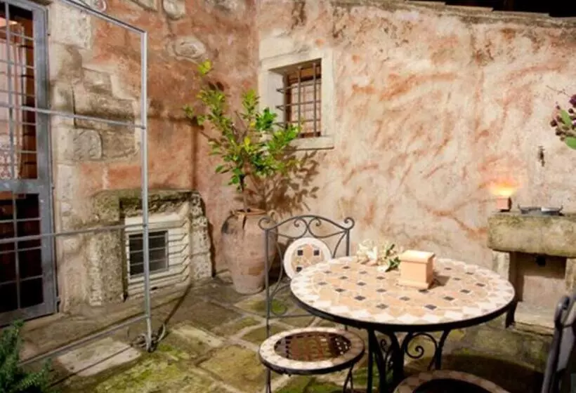 Отель Borgoterra