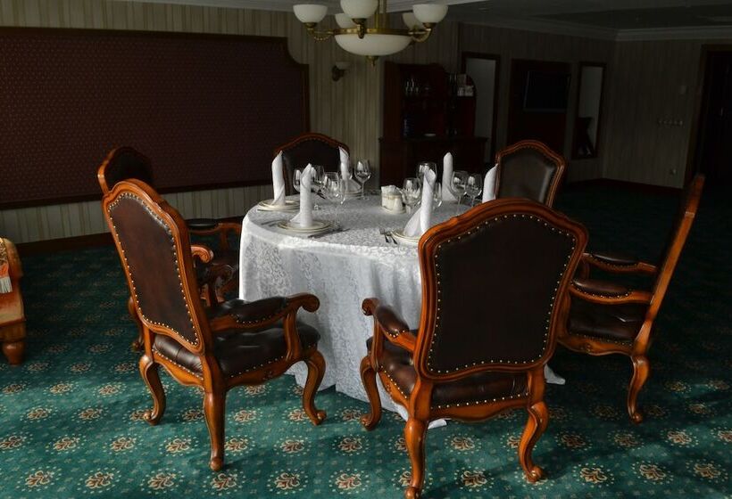 Diplomat Hotel By Ag Hotels Group