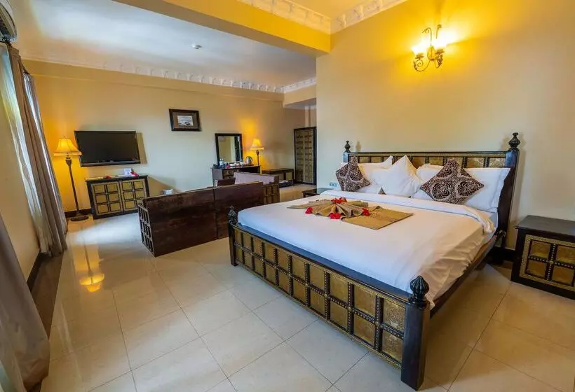 Hotel Golden Tulip Stonetown Boutique