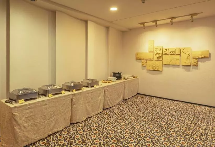 Hotelli Kohinoor Elite Near Bkc