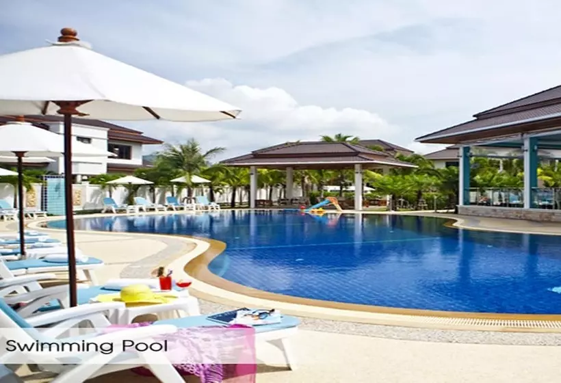 בית מלון כפרי Rawai Grand House  Sha Plus