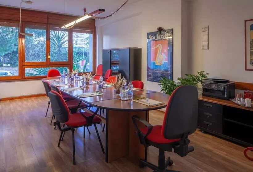 Marbela Apartments & Suites