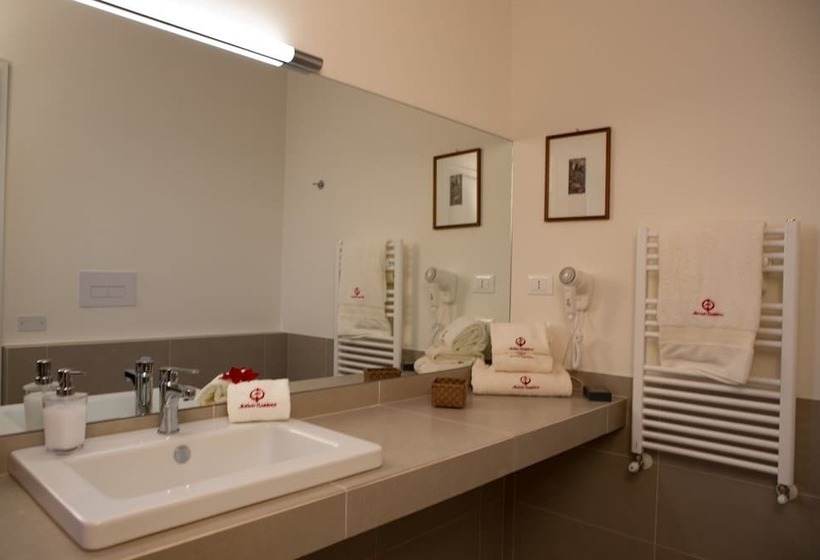 Marbela Apartments & Suites