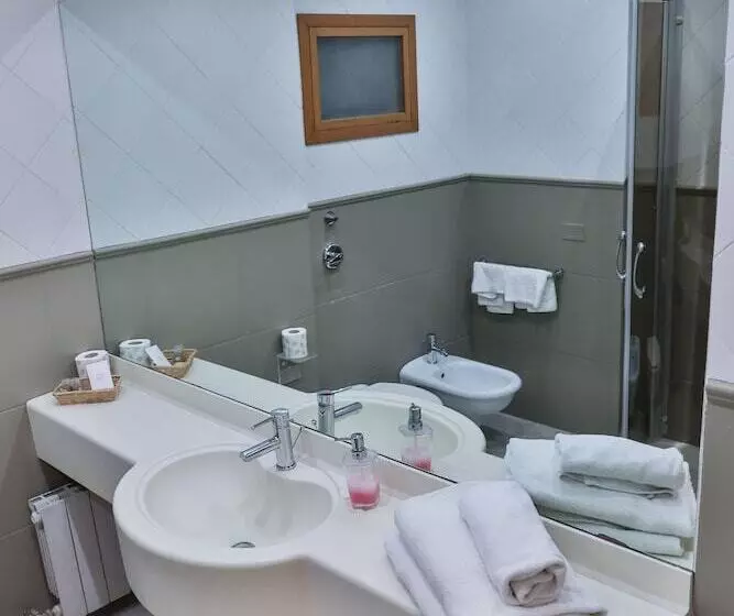 Marbela Apartments & Suites