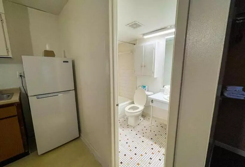 Oceanfront Viking Motel