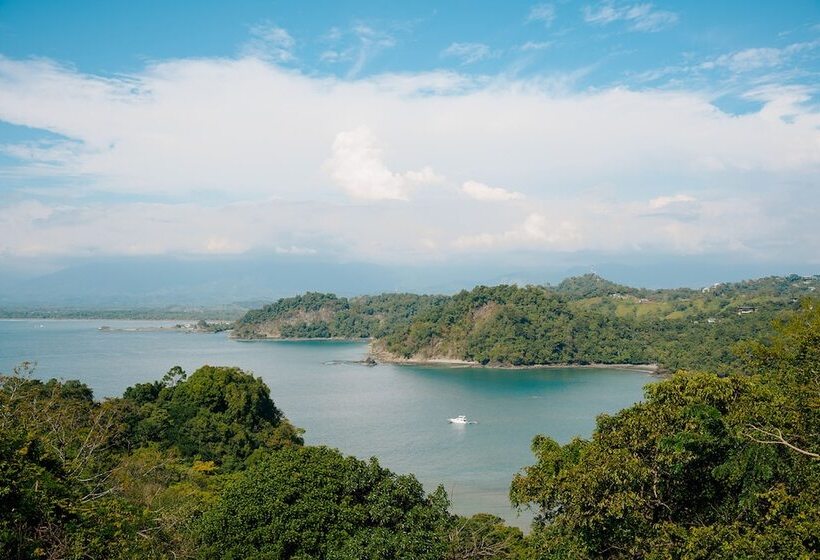 Parador Nature Resort And Spa