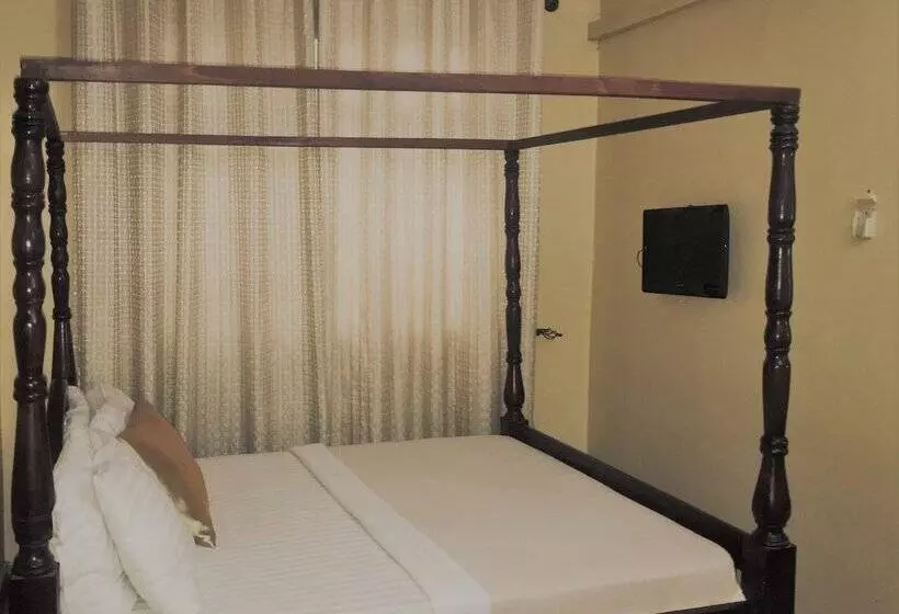 مُتل Transit Airport B&b