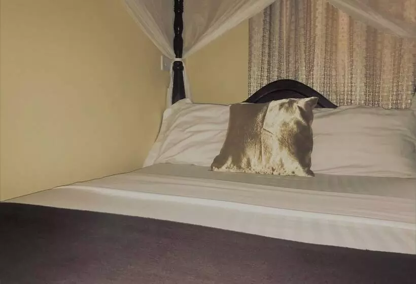 مُتل Transit Airport B&b