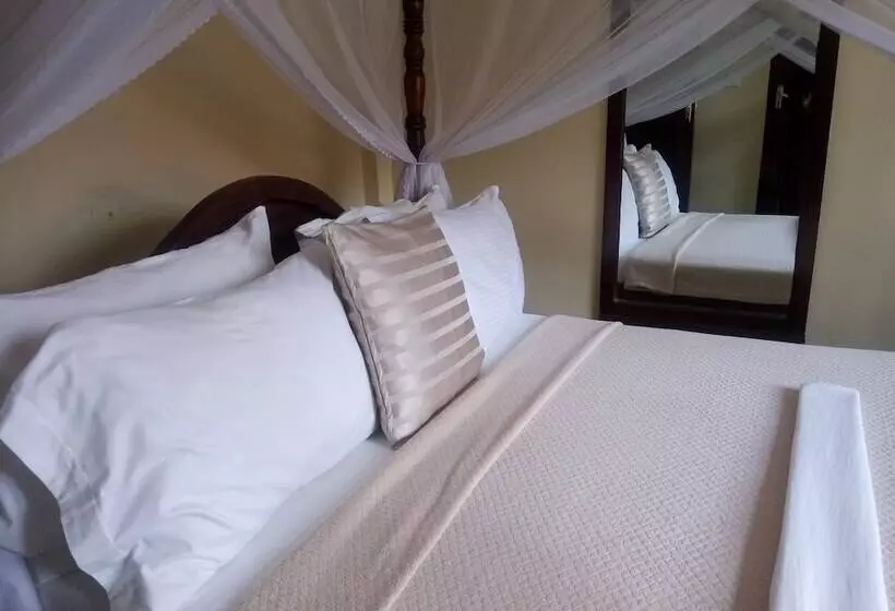 مُتل Transit Airport B&b