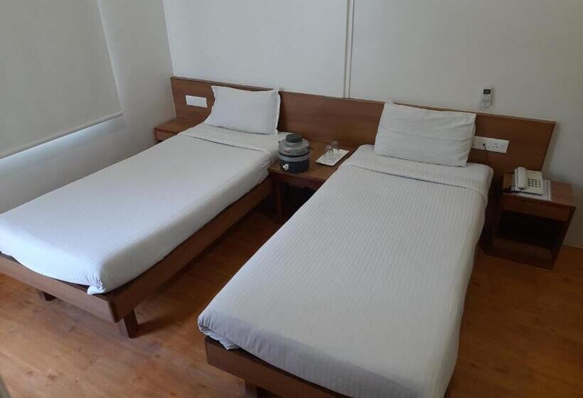 酒店 Bhooshan Sivajinagar