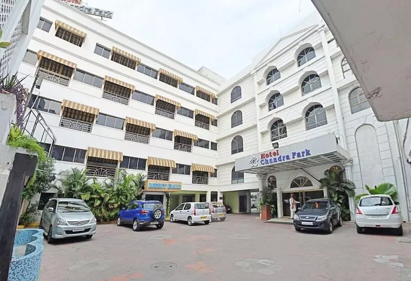 هتل Chandra Park