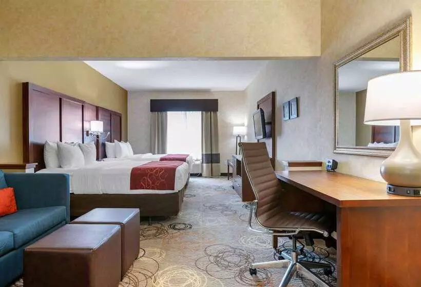 Отель Comfort Suites Southfield Detroit