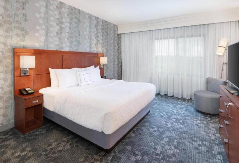 Отель Courtyard By Marriott Pittsburgh Washington Meadow Lands