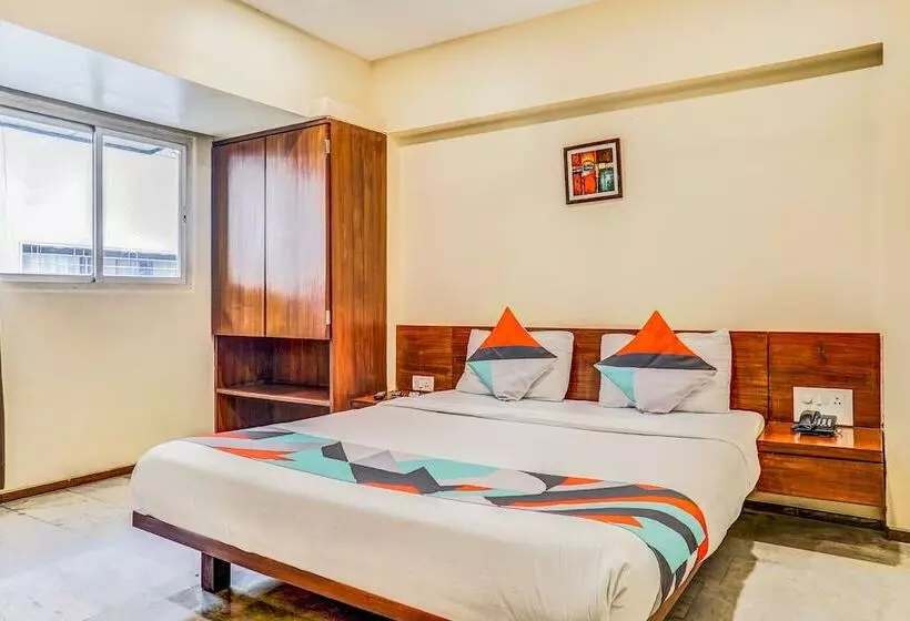 Отель Executive Residency