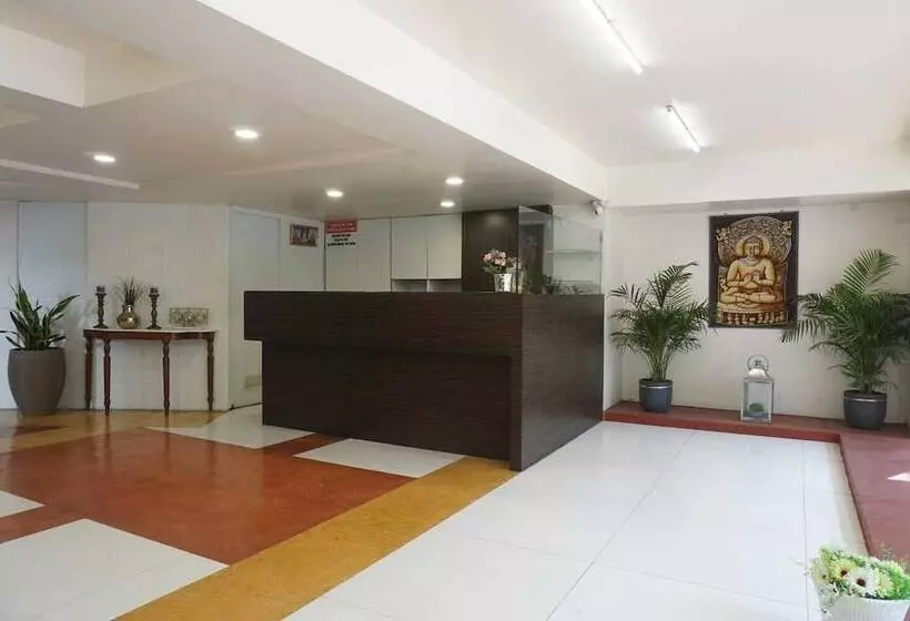 Отель Executive Residency