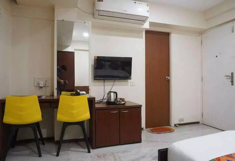 Отель Executive Residency