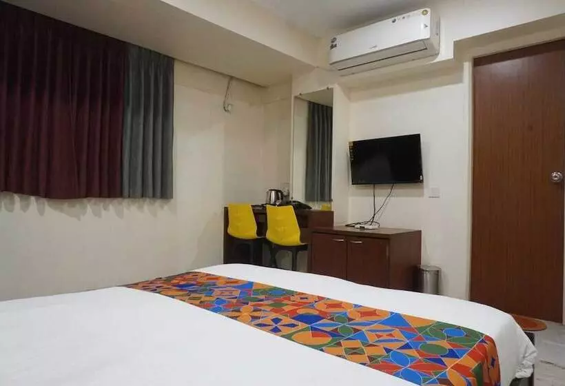 Отель Executive Residency