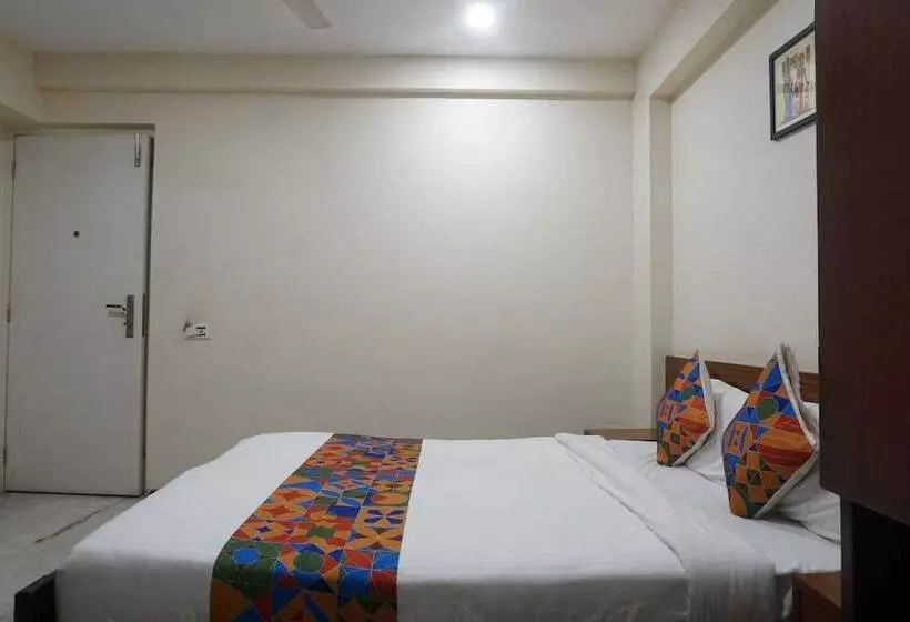 Отель Executive Residency