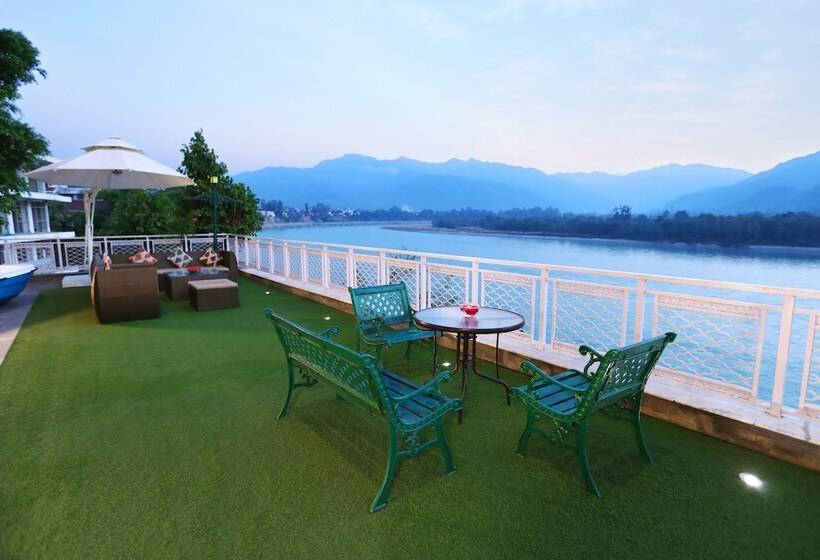 فندق Ganga Kinare  A Riverside Boutique Resort, Rishikesh