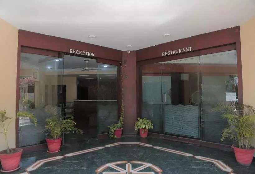 Отель Grand Tower