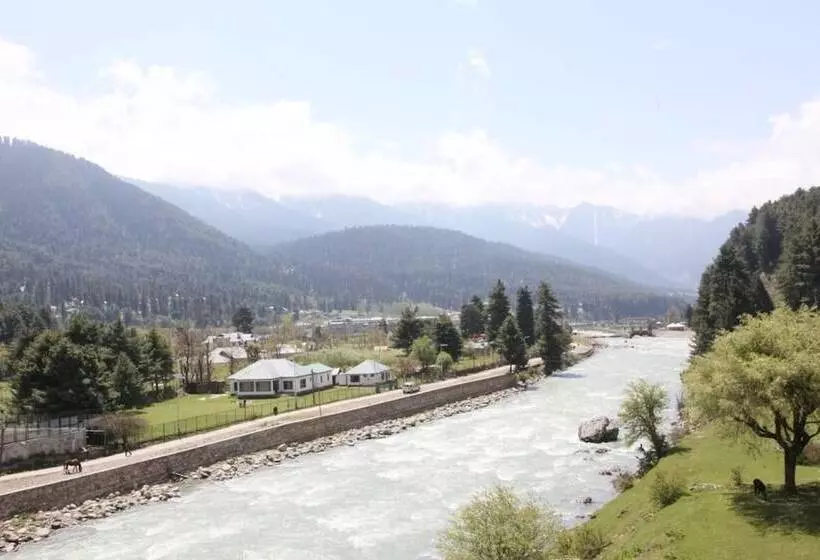 هتل Heevan Pahalgam