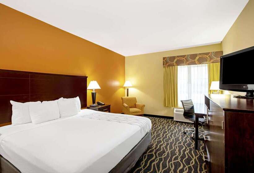 Otel La Quinta By Wyndham Tulsa Airport / Expo Square