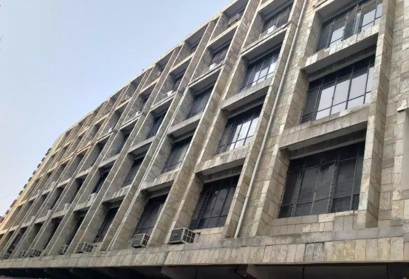 ホテル Sarovar