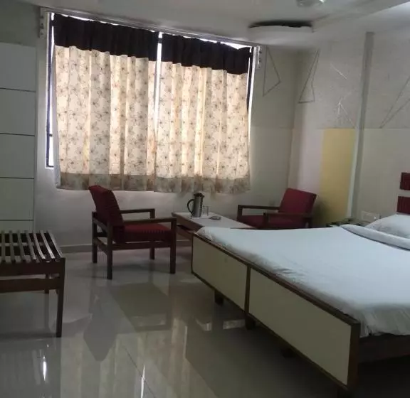 ホテル Sarovar