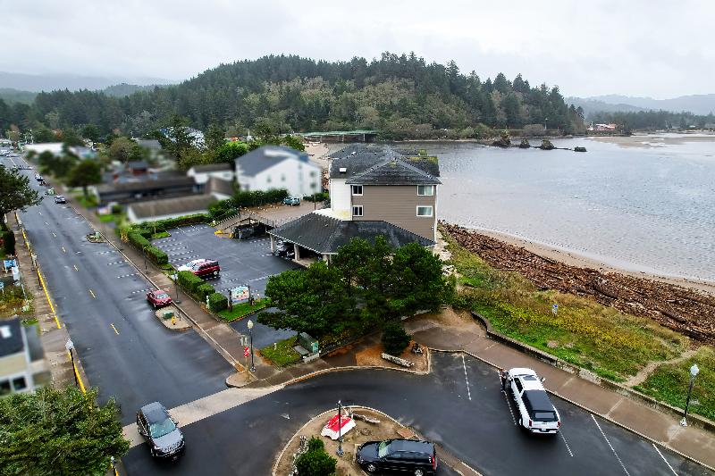 فندق Siletz Bay Lodge