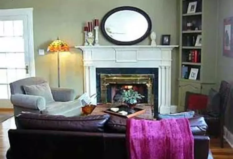 Miners Pick Bed And Breakfast