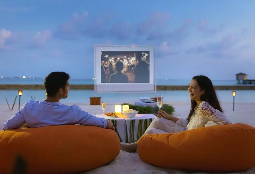 Centara Ras Fushi Resort & Spa Maldives